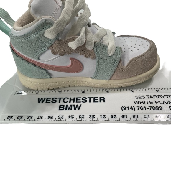 Nike Air Jordan’s toddler girls size 7 pink,green,beige high tops - Picture 9 of 11